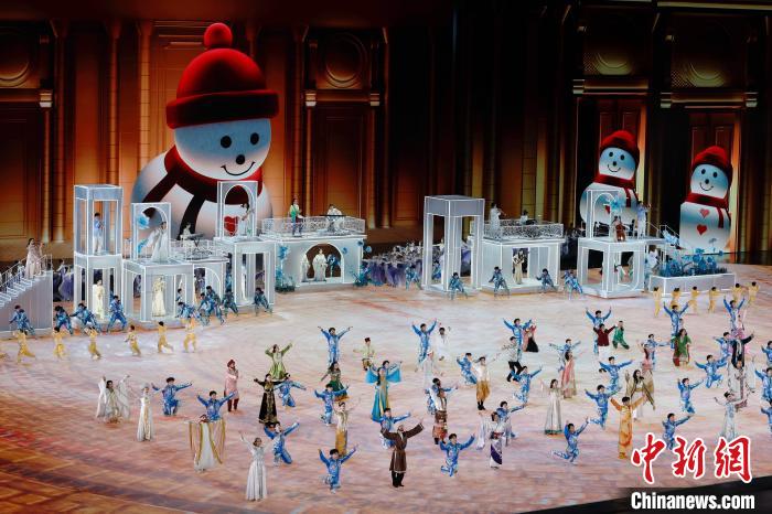 哈尔滨亚冬会开幕式：以冰雪为名的四向奔赴—