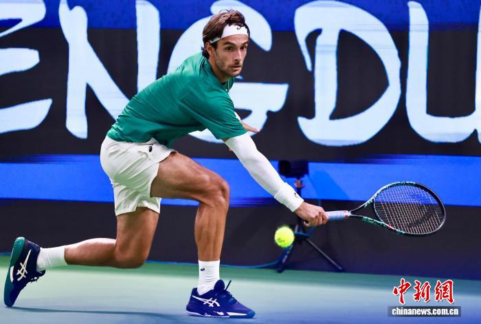 成都公开赛ATP250半决赛夜落幕，穆塞蒂与塔比洛