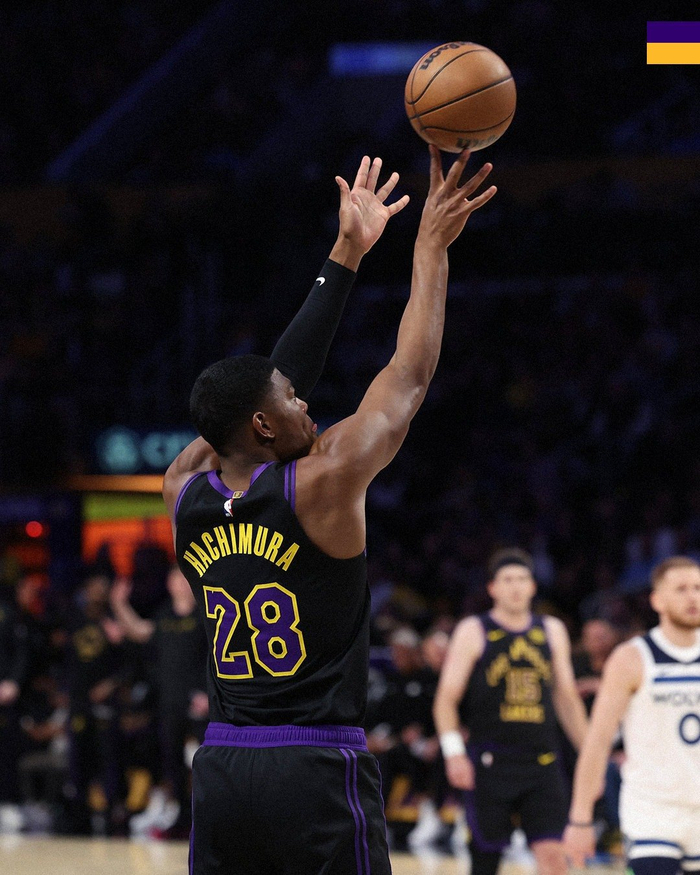 湖人主场大胜森林狼排名升至西部第四 东契奇里