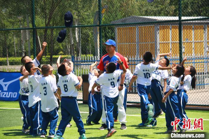 百余名棒球少年银川逐梦：宁夏PONY小马联赛合作