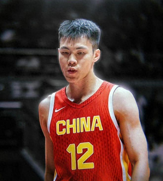 菜鸟庞峥麟对阵国手贺希宁 数据差距凸显 新秀之