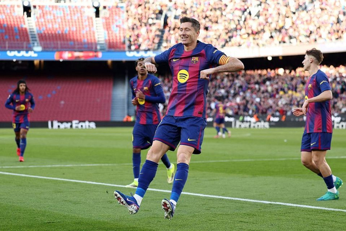 莱万拒绝巴萨降薪续约 未来或成自由转会