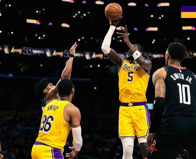 湖人主场力克火箭 詹姆斯准三双引领逆转