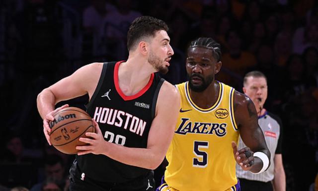 湖人主场力克火箭 詹姆斯准三双引领逆转