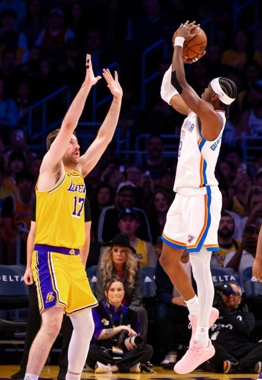 雷霆123-87大胜湖人送三连败，詹姆斯缺阵成关键