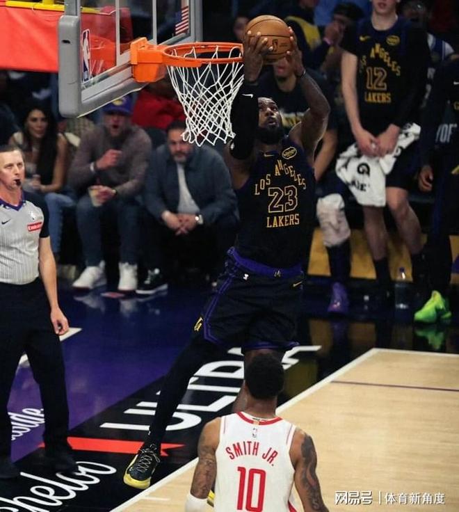 杜兰特复出难改湖人颓势 火箭防守漏洞暴露